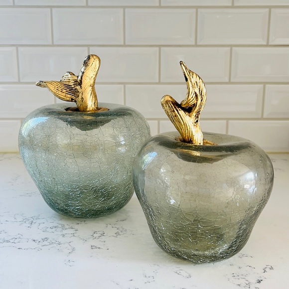 Large Clear Glass Apple Figurine - Picture 8 of 16